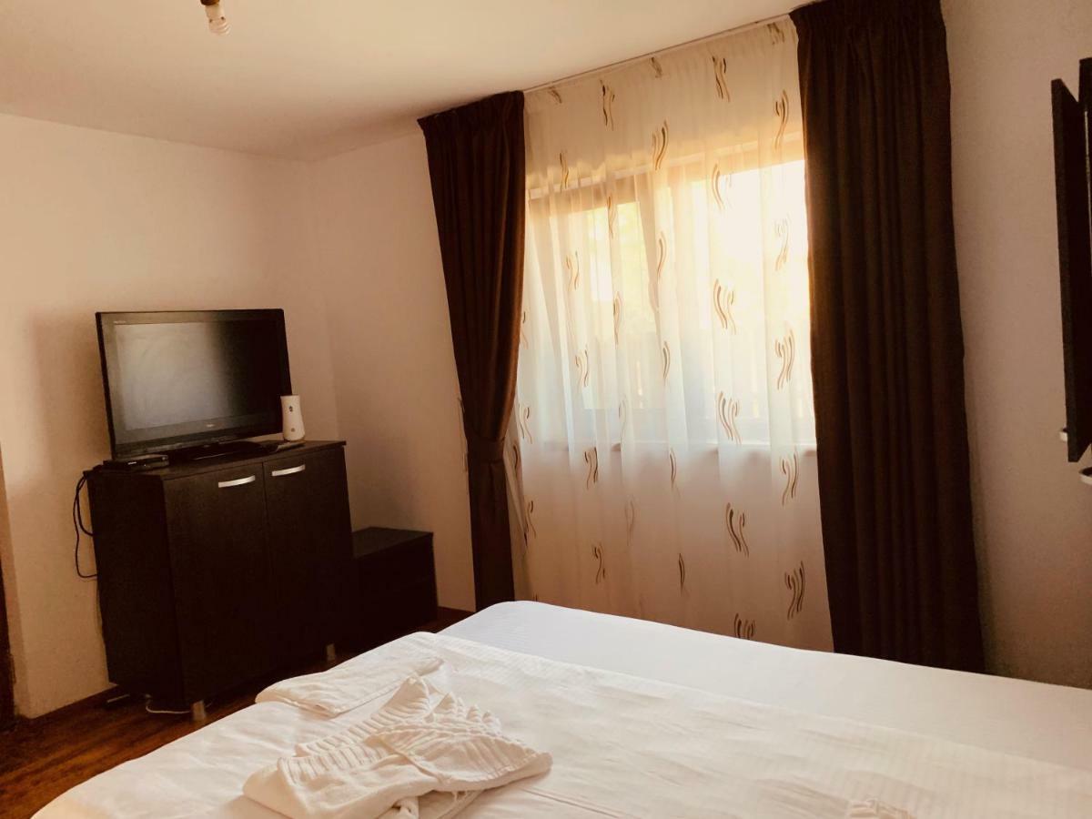 Casa Carter Hotel Sfantu Gheorghe  Ngoại thất bức ảnh